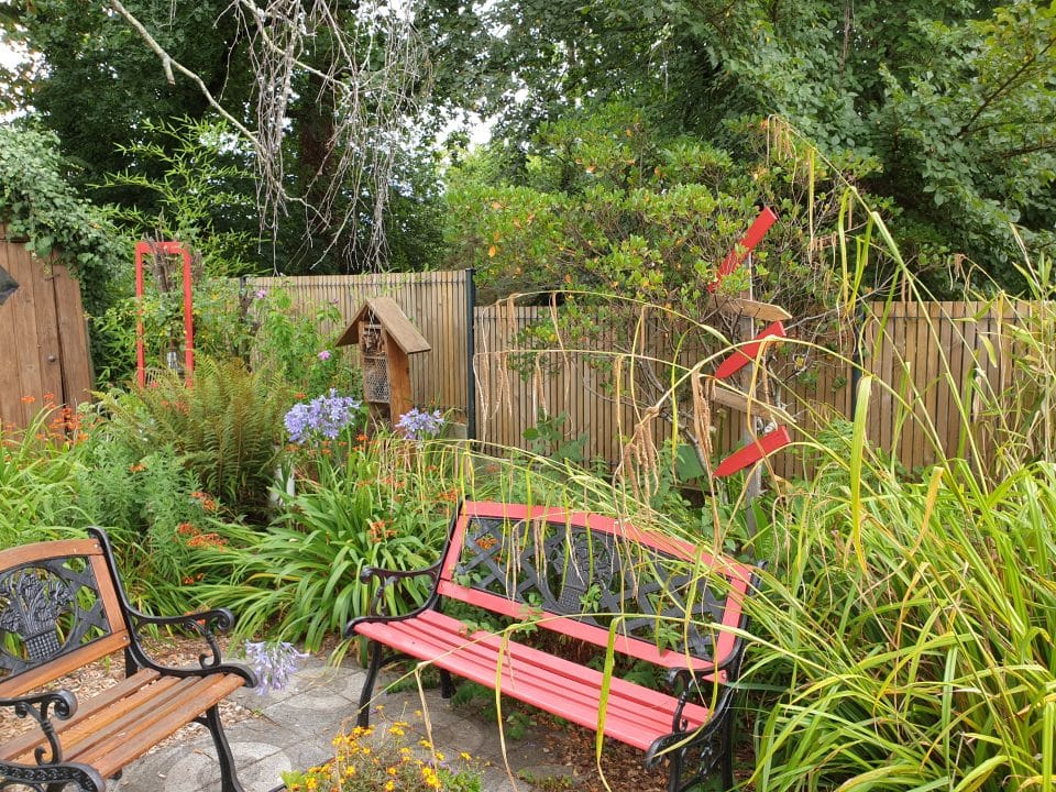 Photo illustrant le jardin d'un habitant participant au concours des maisons fleuries organisé par la Ville de Brec'h.